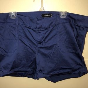 Torrid dress up shorts size 18